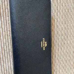 Coach slim wallet - excellent condition - Carried only a few times